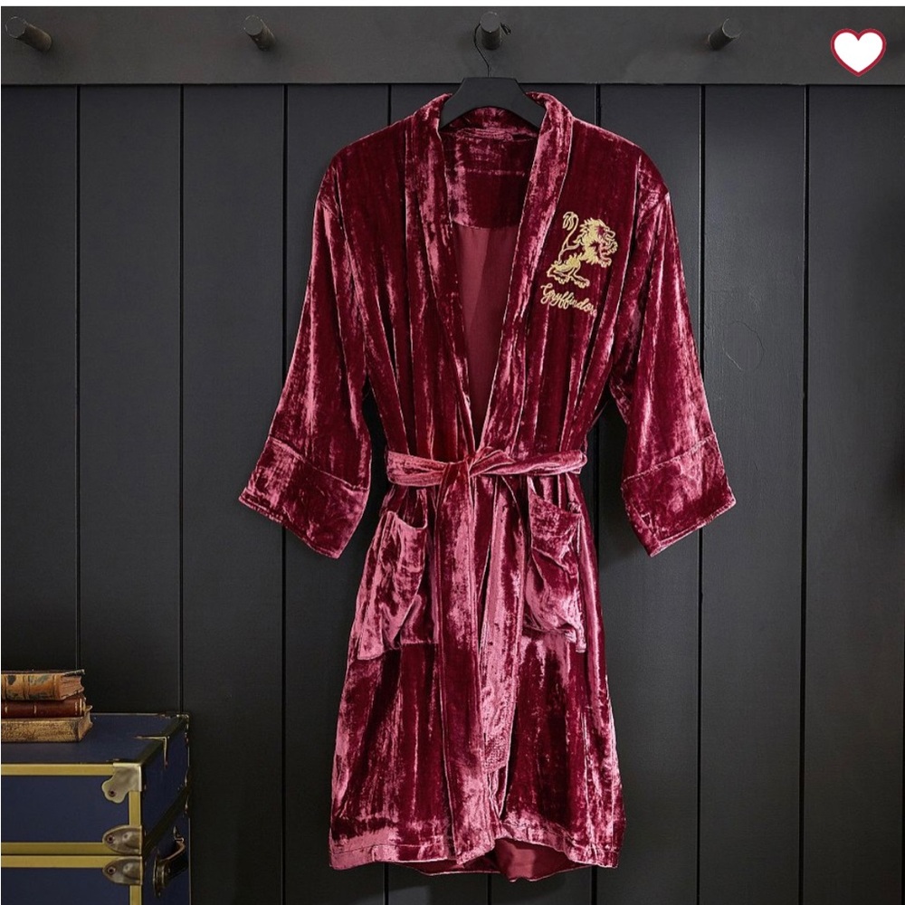 Pottery barn teen Harry Potter robe